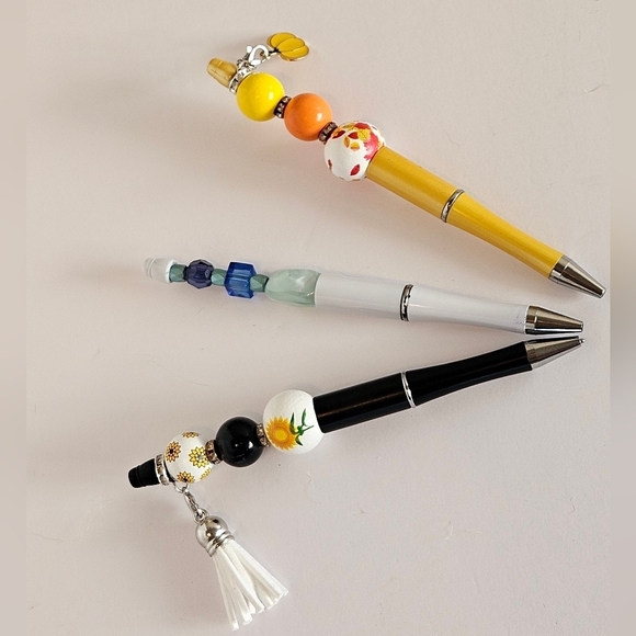 Hand Crafted Holiday Pens Beaded Set of 3 Fall Floral Sunflower Halloween Black - Picture 9 of 17